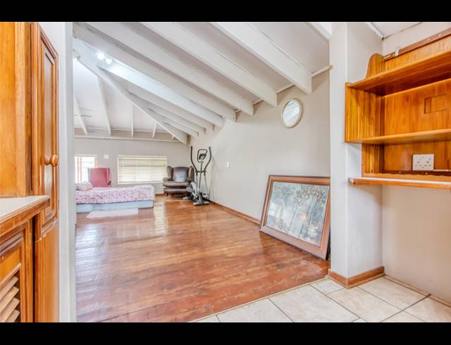 2 BEDROOM FREESTANDING FOR SALE IN FAIRLAND